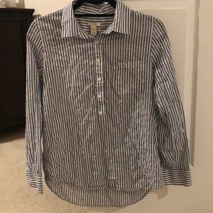 j crew button up shirt